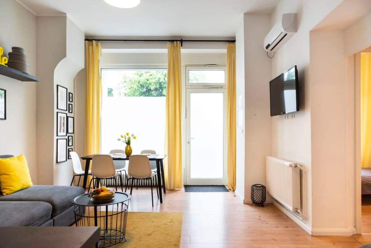 Kudamm Plus Ac Plus Selfcheckin Plus Free Street Parking Berlin Luaran gambar